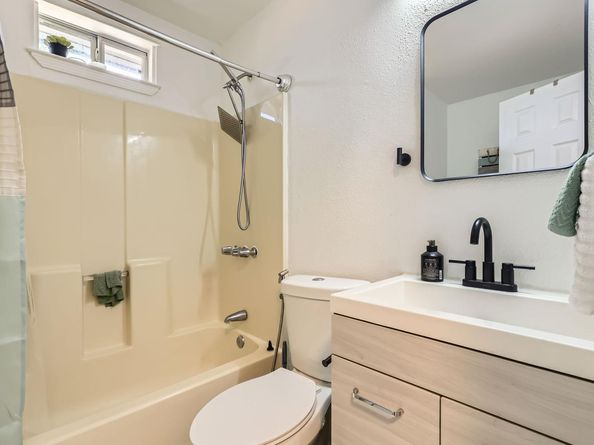 1428 Webberville RD, Austin TX 78721