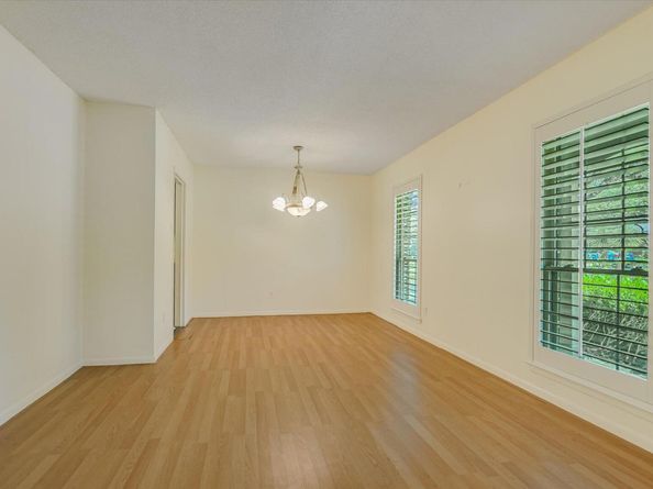5803 Sierra Leon, Austin TX 78759