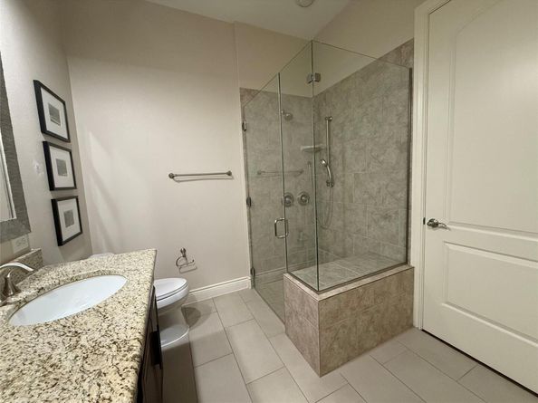 108 Rivalto CIR C3, Lakeway TX 78734