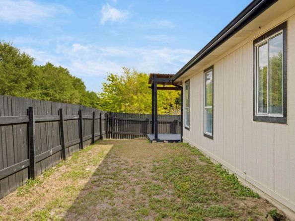 8401 Longview RD, Austin TX 78745