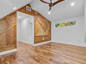 2712 Oak Springs DR A, Austin TX 78702