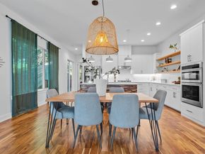 2712 Oak Springs DR A, Austin TX 78702