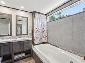 21472 Coyote TRL, Lago Vista TX 78645