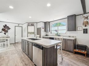 21472 Coyote TRL, Lago Vista TX 78645