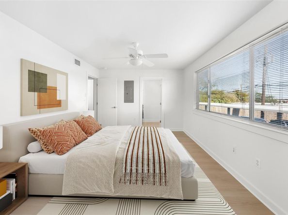 2200 Dickson DR 112, Austin TX 78704