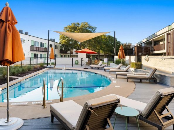 2200 Dickson DR 112, Austin TX 78704