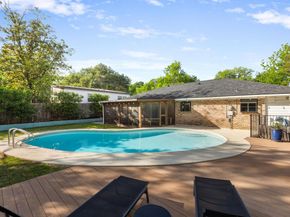 2406 Elmglen DR, Austin TX 78704