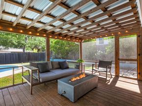 2406 Elmglen DR, Austin TX 78704