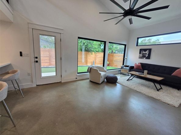 1112 W North Loop BLVD, Austin TX 78756