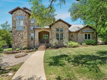 724 Stonewall Ridge LN