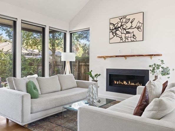 1913 Canterbury ST 2, Austin TX 78702