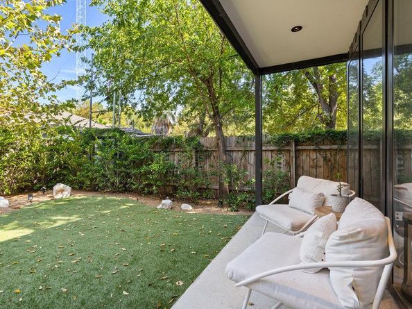 1913 Canterbury ST 2, Austin TX 78702