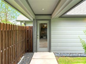 1614 S College ST, Georgetown TX 78626