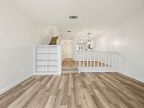 7122 Wood Hollow DR 29, Austin TX 78731