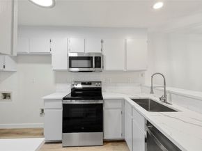 7122 Wood Hollow DR 29, Austin TX 78731