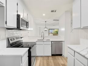 7122 Wood Hollow DR 29, Austin TX 78731