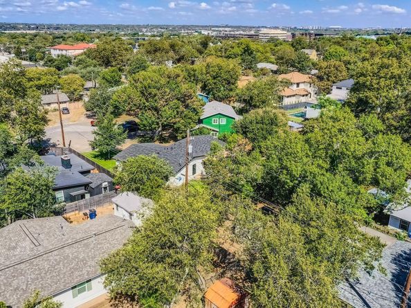 2014 Hardy CIR, Austin TX 78757