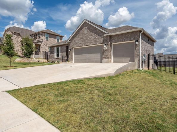 7011 Harvest Trail DR, Austin TX 78736