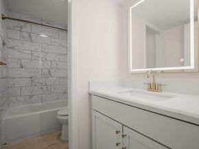 620 S 1st ST 315, Austin TX 78704