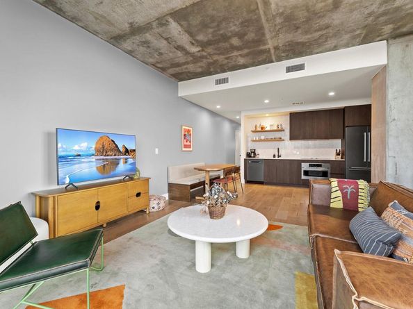 48 East Ave 1804, Austin TX 78701