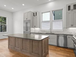 1719 Spyglass DR 16, Austin TX 78746