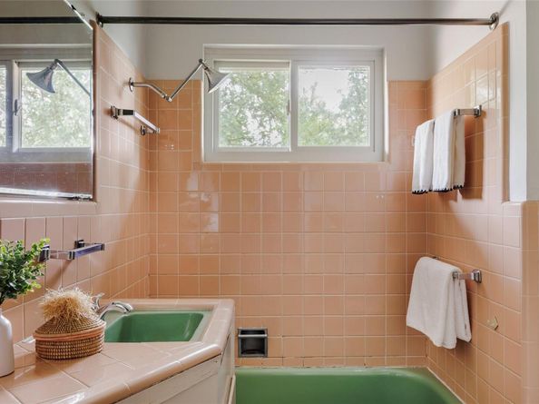 2300 Westworth CIR, Austin TX 78704