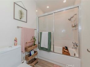 1940 N Highland Avenue 66, Los Angeles CA 90068