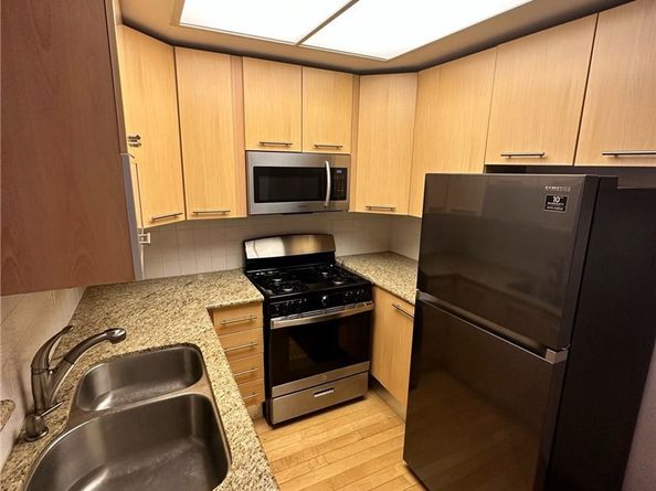 7100 La Tijera Boulevard B102, Los Angeles CA 90045