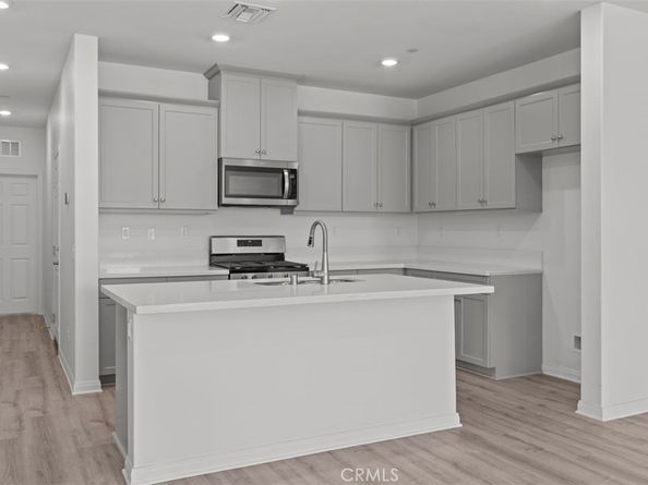 4279 S Hermosa Paseo, Ontario CA 91761