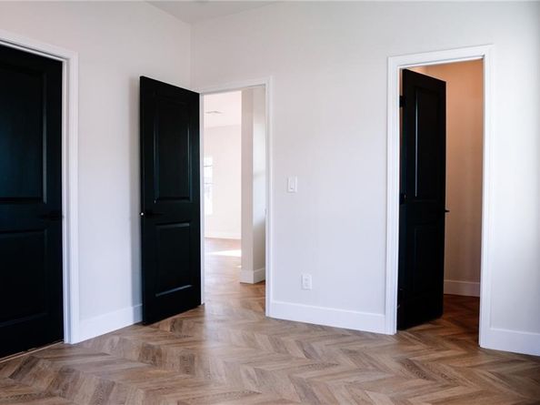 5916 Walnut Avenue, Long Beach CA 90805