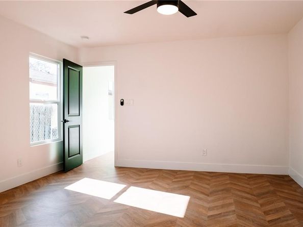 5916 Walnut Avenue, Long Beach CA 90805