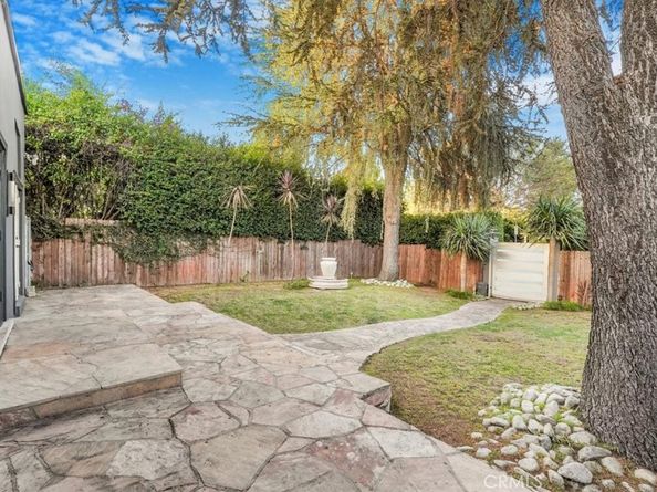 1301 N Orange Grove Avenue, West Hollywood CA 90046