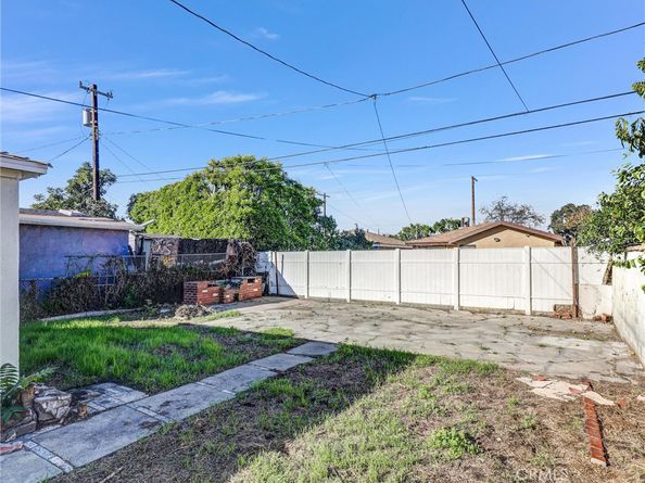 639 E 105th, Los Angeles CA 90002