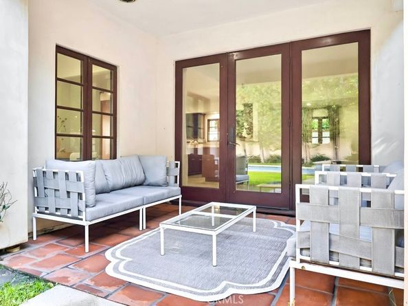 1805 Outpost Drive, Los Angeles CA 90068