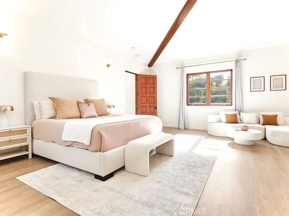 1805 Outpost Drive, Los Angeles CA 90068