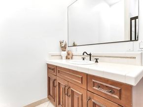 1805 Outpost Drive, Los Angeles CA 90068