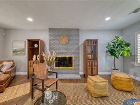 3025 Hollywell Place, Glendale CA 91206