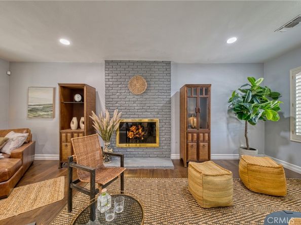 3025 Hollywell Place, Glendale CA 91206