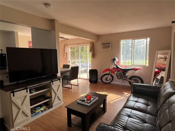 620 620 E 6th, Azusa CA 91702