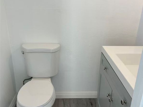 620 620 E 6th, Azusa CA 91702