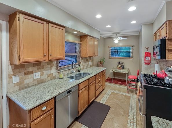 3045 Oneida Street, Pasadena CA 91107