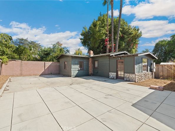1070 Marengo Avenue N, Pasadena CA 91103