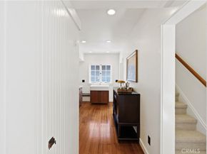 1070 Marengo Avenue N, Pasadena CA 91103