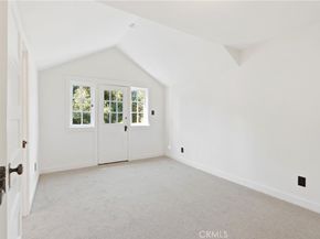 1070 Marengo Avenue N, Pasadena CA 91103