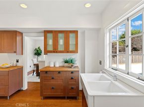 1070 Marengo Avenue N, Pasadena CA 91103