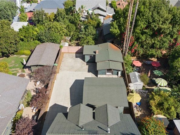 1070 Marengo Avenue N, Pasadena CA 91103