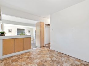 1070 Marengo Avenue N, Pasadena CA 91103