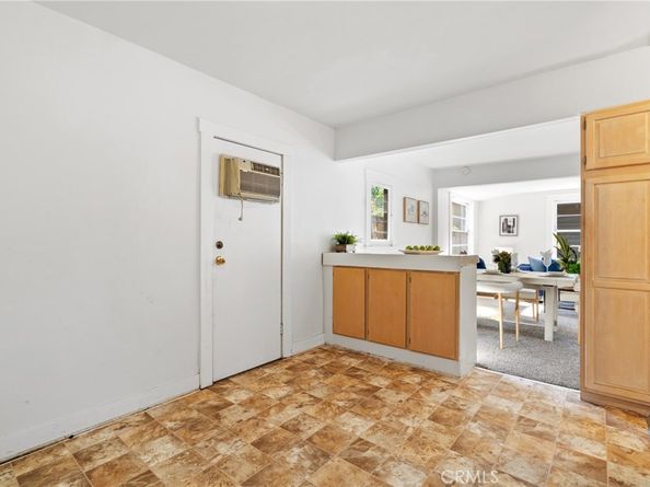 1070 Marengo Avenue N, Pasadena CA 91103