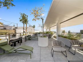 709 E Walnut Street 318, Pasadena CA 91101