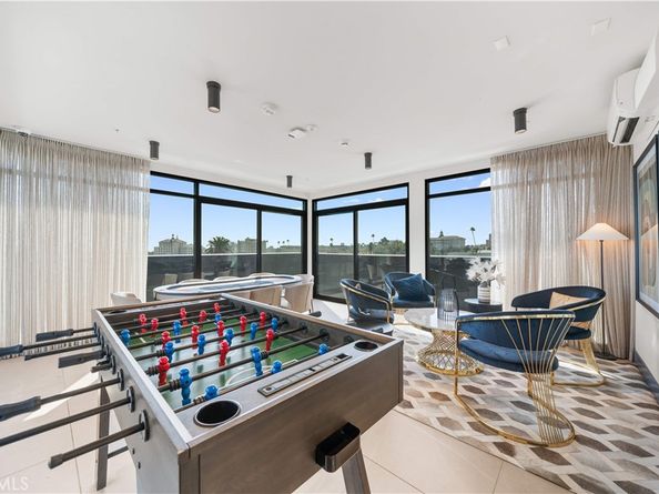 709 E Walnut Street 318, Pasadena CA 91101